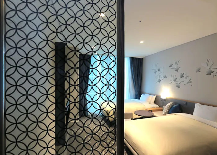 Gracery Hotel